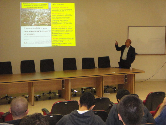 Chediek faz palestra sobre VLT a estudantes universitários de São Carlos