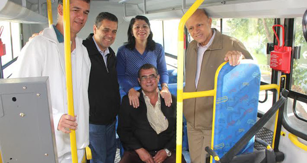 Gestão da educação de Araraquara já é exemplo, diz Elias Chediek