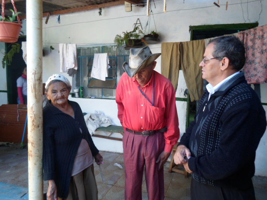 Adilson Vital pede Assistência Social para famílias no Melhado