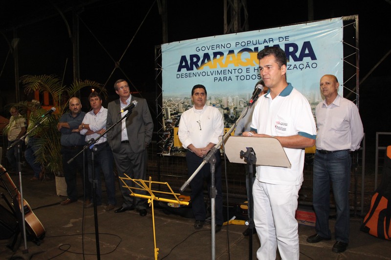 Vereadores prestigiam abertura da Feira Noturna em Araraquara