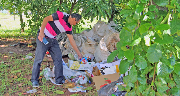 Pastor Raimundo pede limpeza em praça e terreno nos Jardins Eliana e Martinez