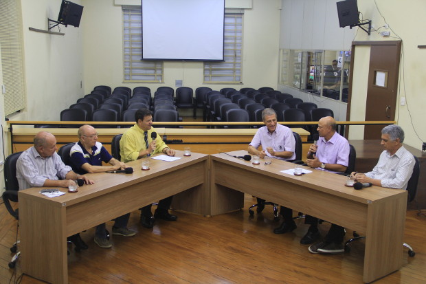 Dia do Jornalista reúne ícones da imprensa araraquarense na Câmara Municipal