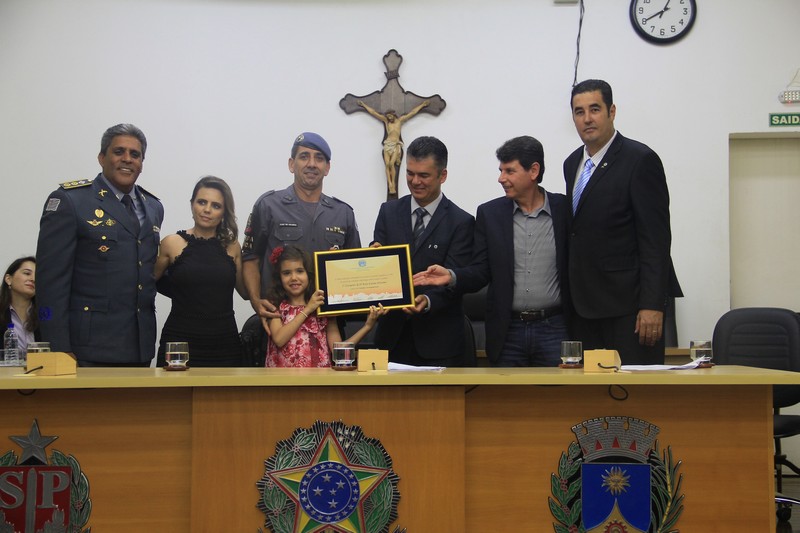 1º Sargento Luis Carlos Orlando recebe Título de Cidadão Araraquarense