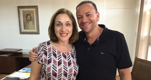 Juliana Damus leva indicações ao prefeito Edinho Silva