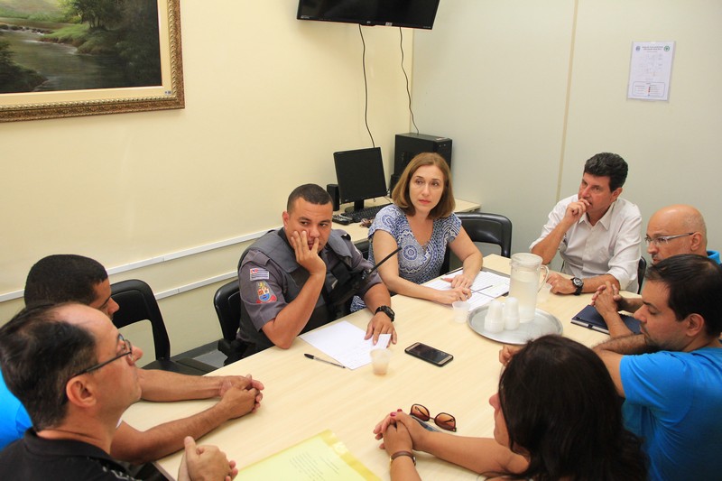 Juliana Damus mobiliza reunião para que lei contra o uso do cerol seja aplicada