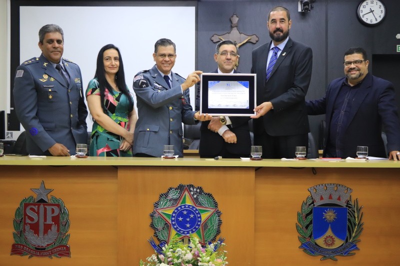 2019104_Titulo de Cidado Araraquarense - Cabo PM Jose Americo de Araujo (93)