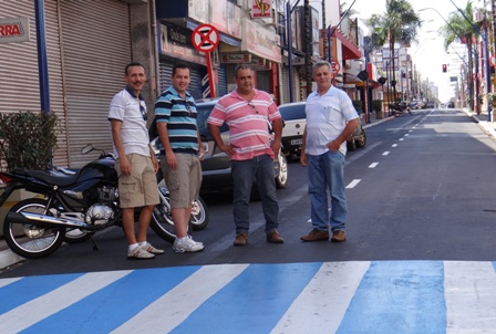 Em tarde de domingo vereador “Boi” visita obras na cidade