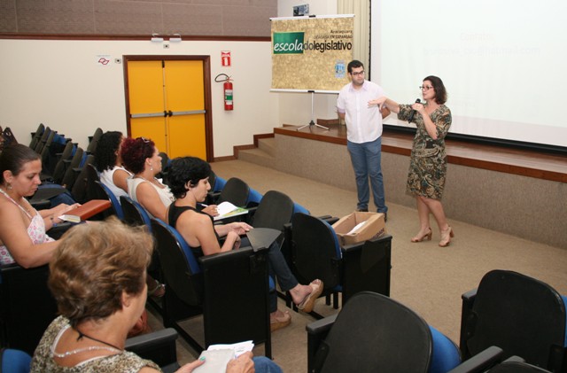 Edna Martins encerra curso de Formação de Política para Mulheres