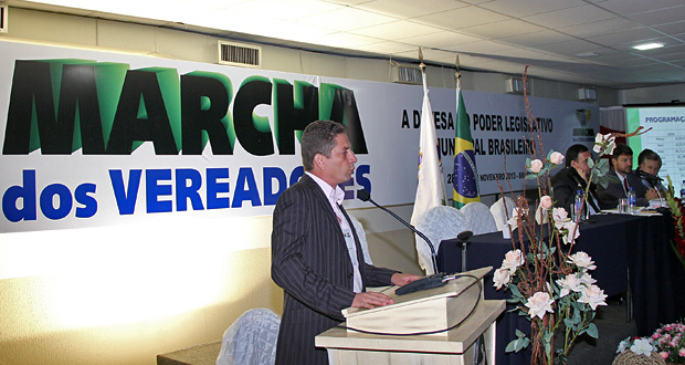 Projetos da Câmara Municipal de Araraquara são apresentados em encontro nacional de Vereadores