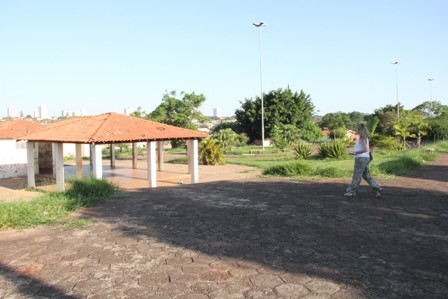 Descaso da prefeitura com bairros da periferia se agrava