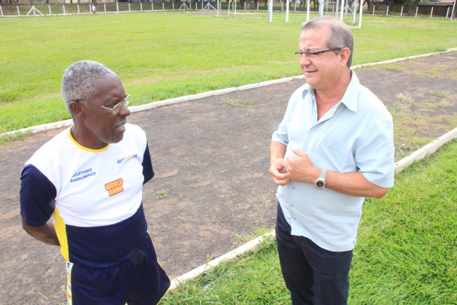 Jair Martinelli vai pedir novo piso e melhorias na pista de atletismo