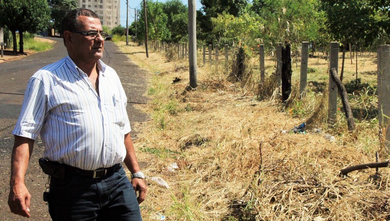 Roberval Fraiz pede melhorias no trânsito e sugere manutenção em bairros