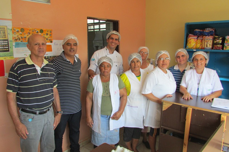 Chediek acompanha treinamento em Panificadora no Monte Alegre