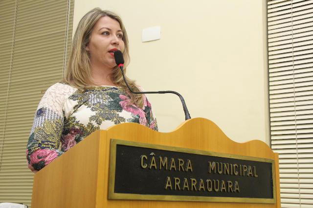 Gabriela Palombo consegue autorização para criação de vara de Violência contra a Mulher em Araraquara 