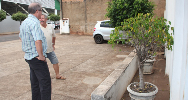 Martineli pede retirada das “Murtas” na Capela Nossa Senhora de Lourdes