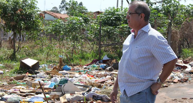 Jair Martinelli cobra pacote de limpeza e tapa-buracos no São Rafael