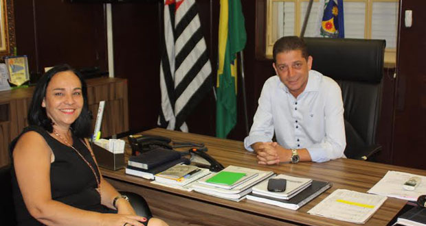 João Farias recepciona deputada eleita Márcia Lia