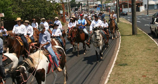 Na Cavalgada da Fé as comemorações pela oficialização do Dia de Nossa Senhora Aparecida