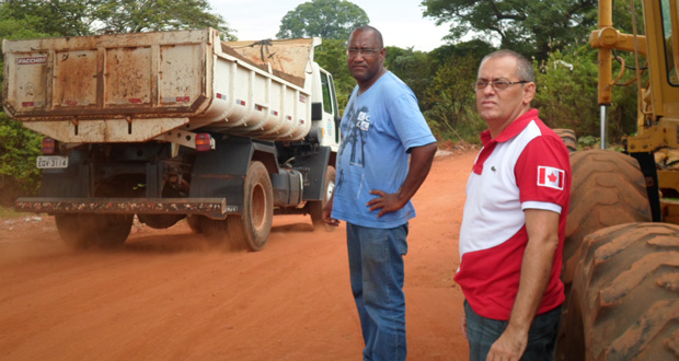 Adilson Vital atende solicitação de moradores da região leste de Araraquara