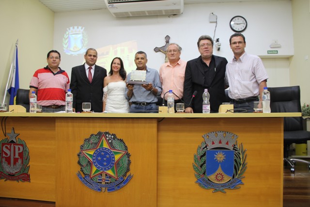 Prêmio Adão Couto 2014 homenageia Carteiro Valdir Teixeira