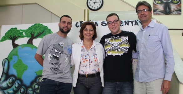 Edna Martins recebe artistas do graffiti