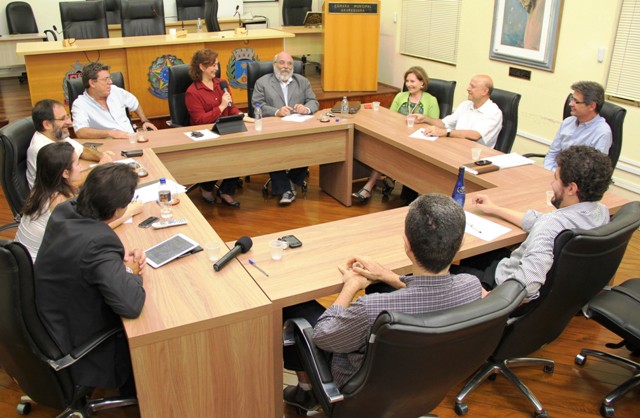 Comissão de Estudos 'Araraquara Cidade Futuro' debate economia e desenvolvimento