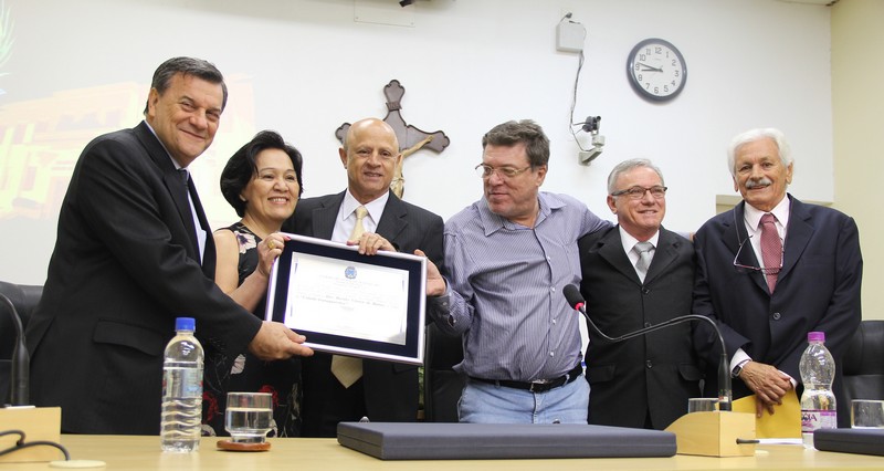 Médicos são homenageados na Câmara Municipal