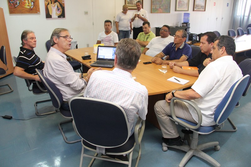 Nova tecnologia é apresentada em reunião com prefeito e o vereador Adilson Vital