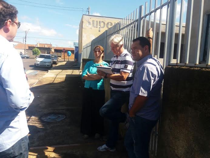 Moradores do Maria Luiza apresentam reivindicações ao vereador Buchechinha