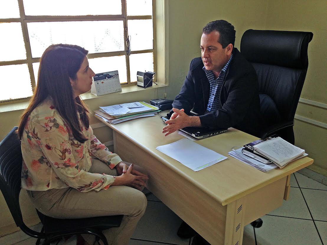 Vereador Aluisio reúne-se com professora da Fatec para conhecer cursos oferecidos