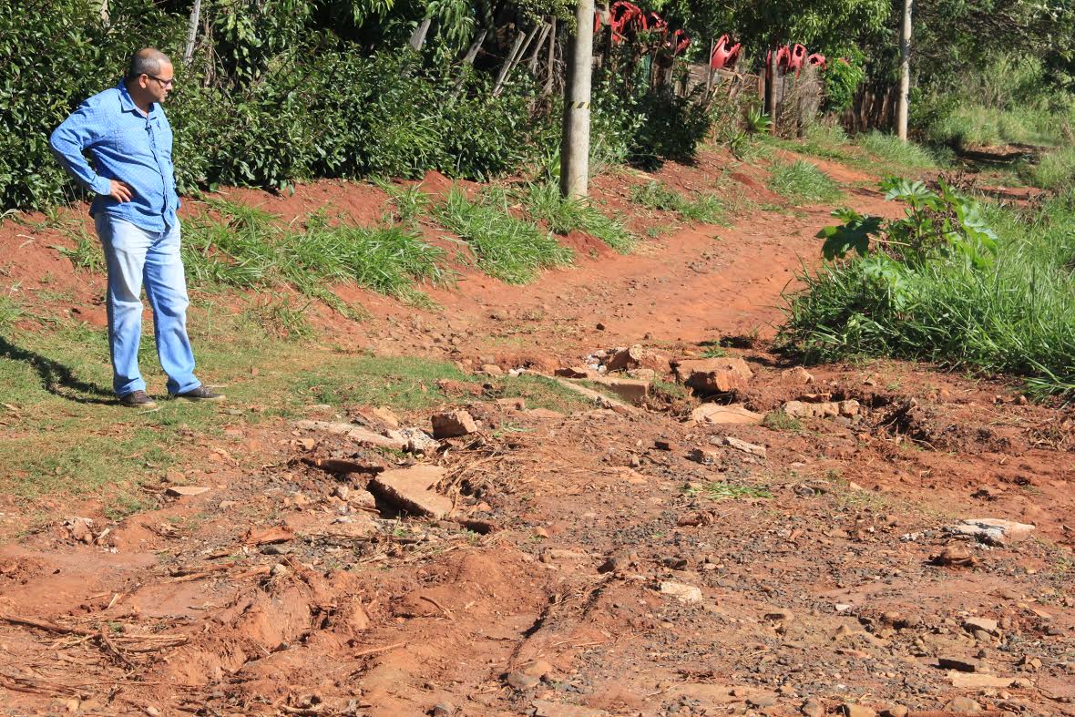 Edio Lopes: moradores do Parque das Laranjeiras denunciam ruas intransitáveis