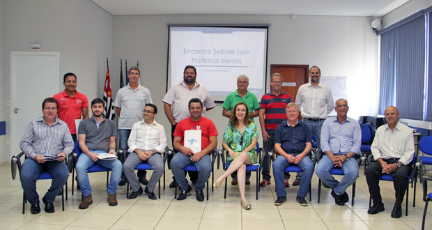 Vereadores acompanham encontro de prefeitos no Sebrae