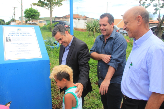 Vereadores prestigiam inauguração da "Praça das Missões"