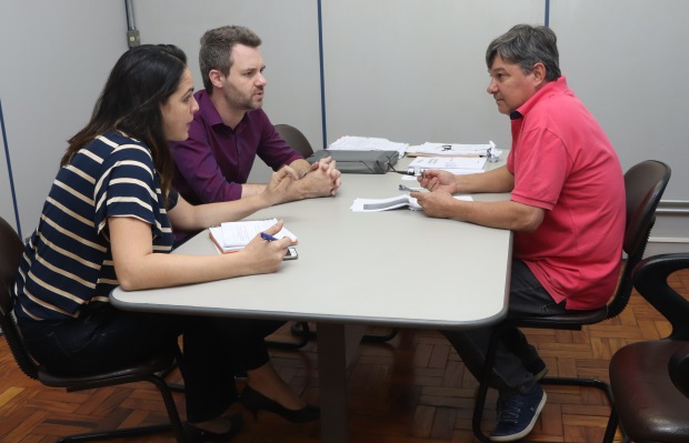 Rafael de Angeli e secretário de Esportes discutem situação de áreas de lazer da cidade