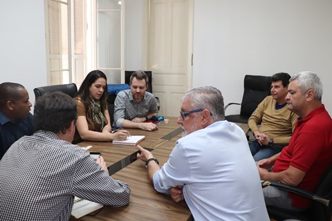 Rafael de Angeli fiscaliza situação das vias e do trânsito na cidade