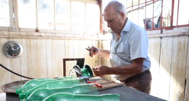 Empresários aliam inovação e sustentabilidade em fabricação de vassouras ecológicas